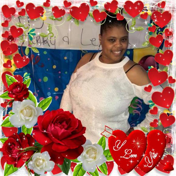 Profile Picture of Kimberly Holmes (@hkjj2002) on Poshmark