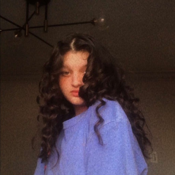 Mia Lupsa - Poshmark Profile Picture of Mia Lupsa (@lupsamaria94) on Poshmark