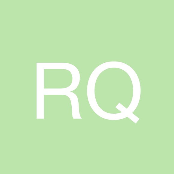 Profile Picture of Raina Quilty (@rainaquilty) on Poshmark