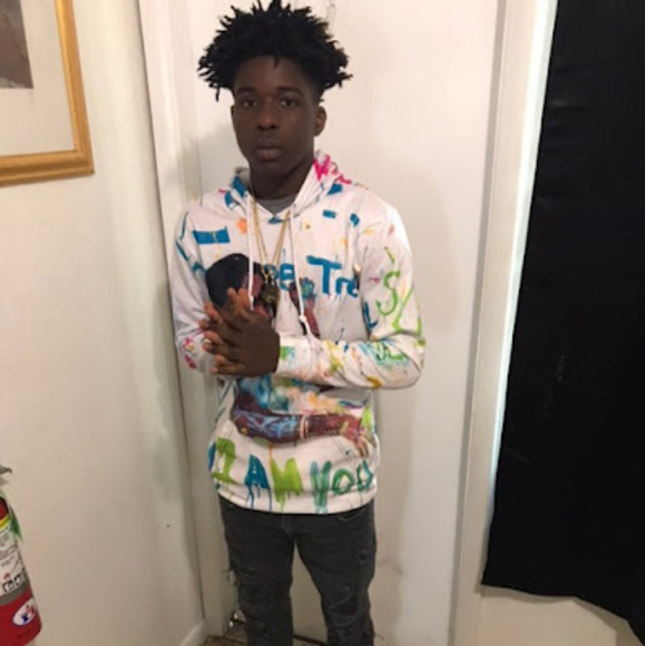 Profile Picture of Bms Ytaylo (@yungtaylo87) on Poshmark