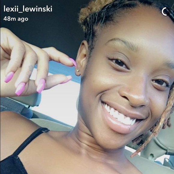 Profile Picture of Alexia Patterson (@lexip35) on Poshmark