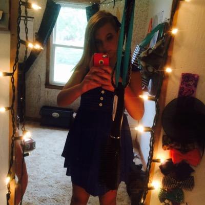 Profile Picture of Savannah Sims (@Savanna07762569) on Twitter