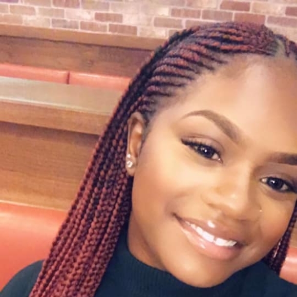 Profile Picture of Dorette Evans (@doretteevans) on Poshmark