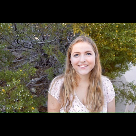 Profile Picture of Allison Pishko (@apishko) on Poshmark