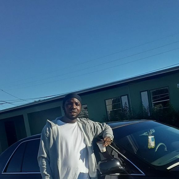 Profile Picture of Brian Isaiah jr milton (@brianmilton87) on Poshmark