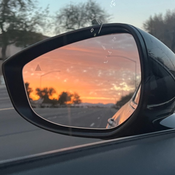 Profile Picture of Anah Whetstine (@agwhet) on Poshmark