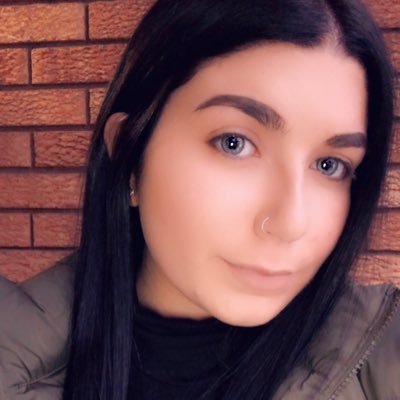 Profile Picture of Victoria Di Fonzo (@vicdifonzo) on Twitter