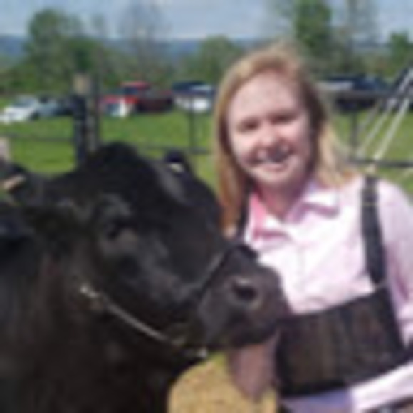Profile Picture of Jacqueline Hurd (@jacqueline_hurd) on Poshmark
