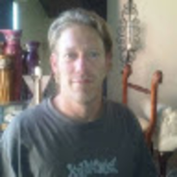 Profile Picture of Joshua Runyon (@joshuarunyon2) on Poshmark