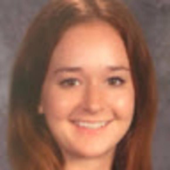 Profile Picture of Veronica Ziesmer (@vmziesmer) on Poshmark