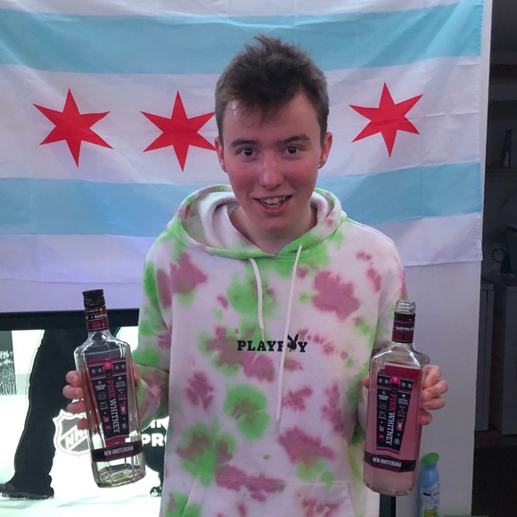 Profile Picture of Nick Ranck (@nickranckk) on Poshmark