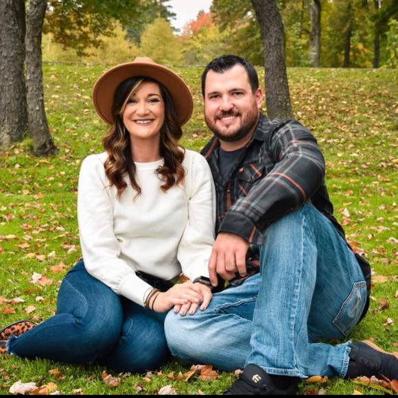 Katie Scarton - Poshmark Profile Picture of Katie Scarton (@cscarton2289) on Poshmark