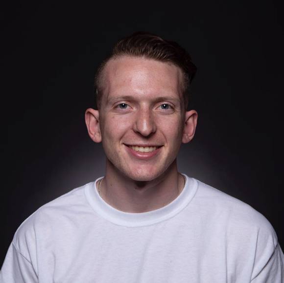 Profile Picture of Aaron Flesher (@looply123) on Poshmark