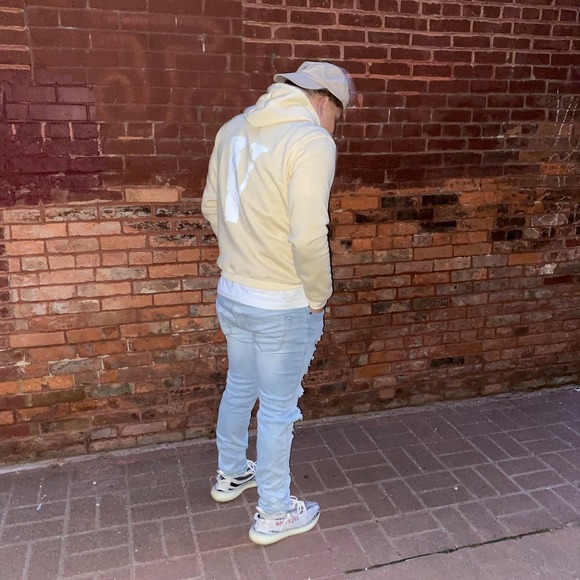 Profile Picture of Dillon Mcbride (@dillonmcbride) on Poshmark