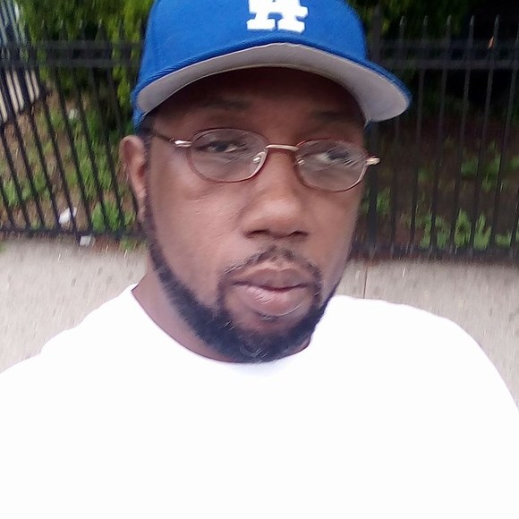 Profile Picture of Derrick Grant (@bigslam1971) on Poshmark