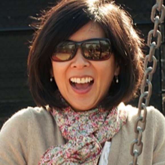 Profile Picture of Janet Quattrocchi (@dancingroo) on Poshmark