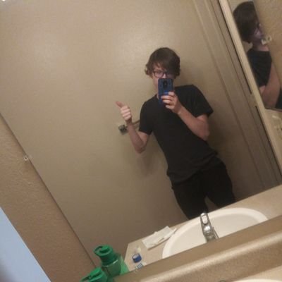 Profile Picture of Tyler Lake (@tylerlake89) on Twitter