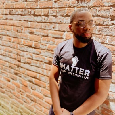 Profile Picture of Sam Roberts (@JustSamRoberts) on Twitter