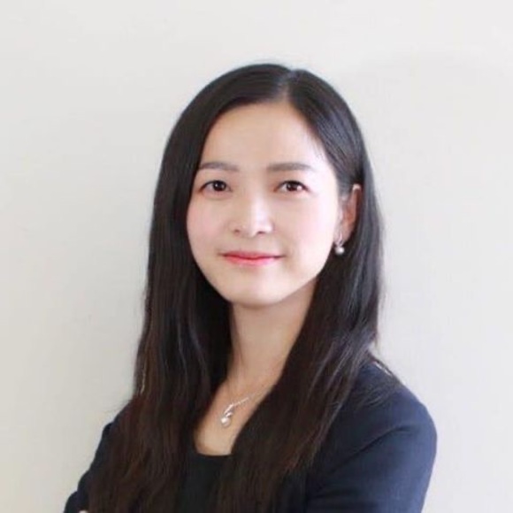 Profile Picture of Kelly Qiu (@kelly6371) on Poshmark