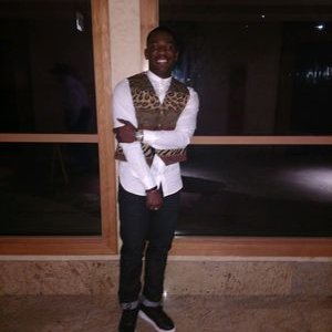 Profile Picture of McKendrick D. Thomas (@7betelgeuse7) on Twitter