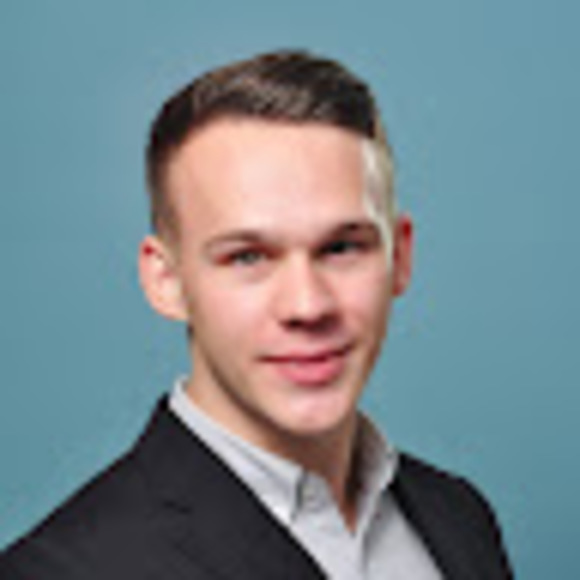 Profile Picture of Sean Mckee (@seanmckee375) on Poshmark