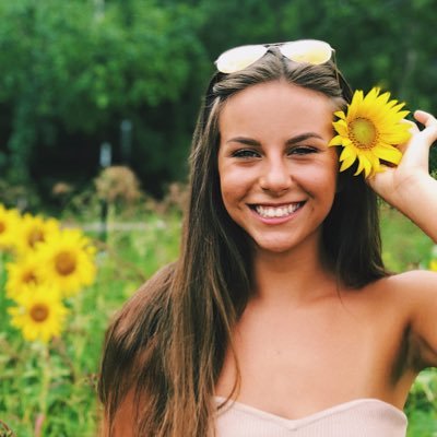 Profile Picture of Jaclyn Phillips (@Jaclynphillipz) on Twitter