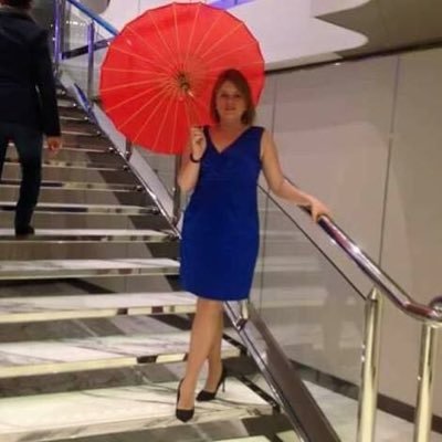 Profile Picture of Lisa Devine (@Lisadevine17) on Twitter