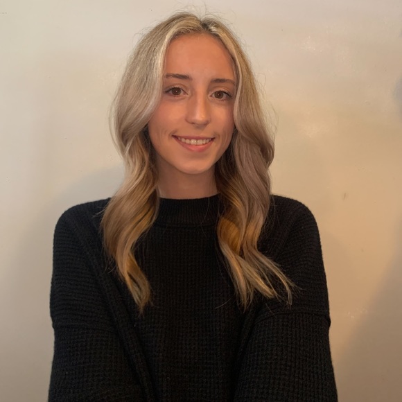 Profile Picture of Madi Matatall (@matatallm) on Poshmark