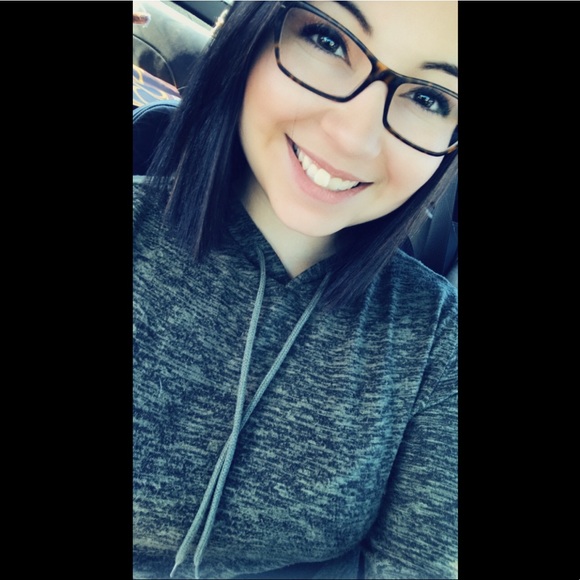 Profile Picture of Celina Aguirre (@caguirreoxox) on Poshmark