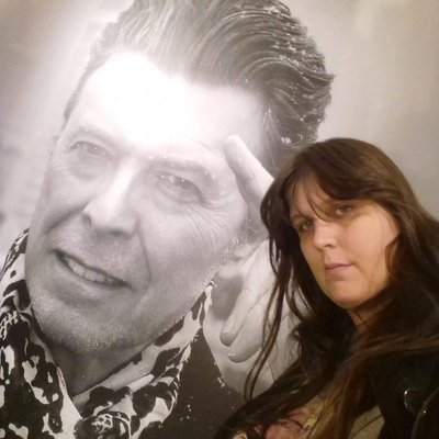 Profile Picture of Isabelle Rose (@velvetsox) on Twitter