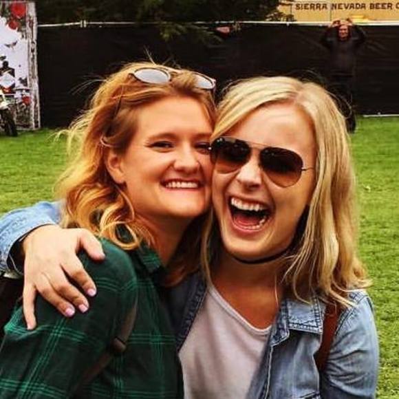 Profile Picture of Morgan Zehnder (@morganzehnder) on Poshmark