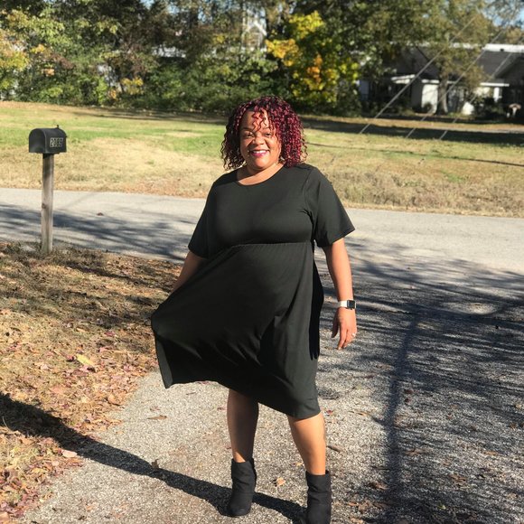 Profile Picture of Kyasha Adkisson (@sassiik) on Poshmark