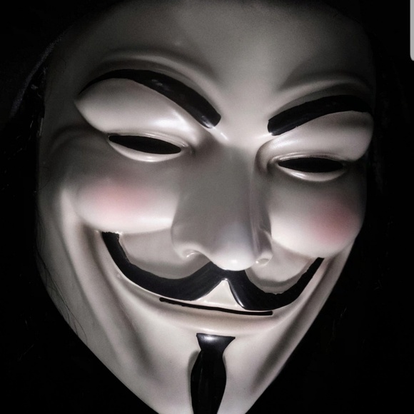 Profile Picture of Brye Warner (@bryewarner) on Poshmark