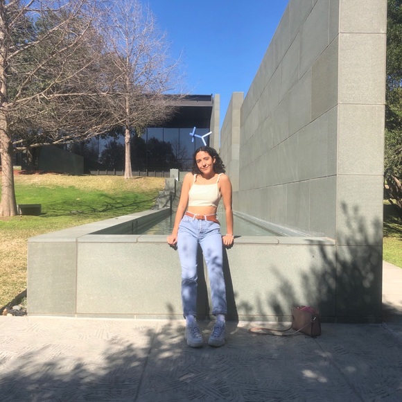 Profile Picture of Dani Gonzalez (@nxniiii) on Poshmark