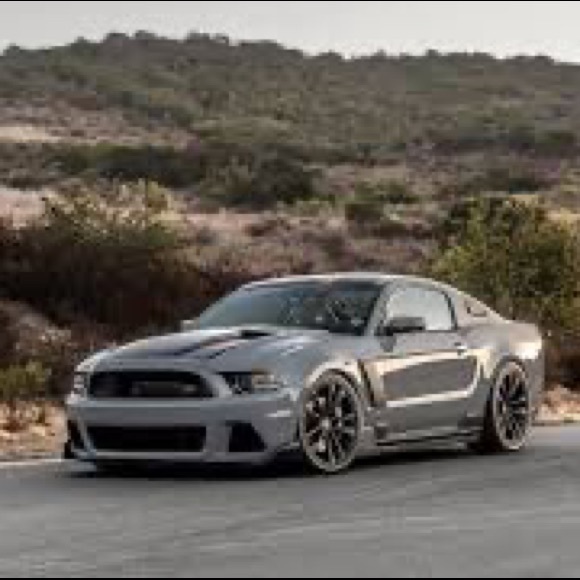 Profile Picture of Tyler Brunson (@tyjbrunson) on Poshmark