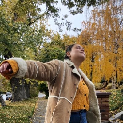 Profile Picture of Shelby Julia Bennett (@shelbyjbennett) on Twitter