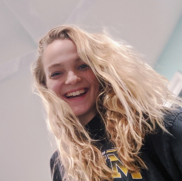 Profile Picture of Abigail Keller (@abbysoccer09) on Poshmark