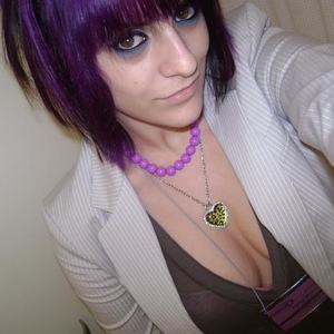 Profile Picture of Haley (@haleyyb) on Myspace