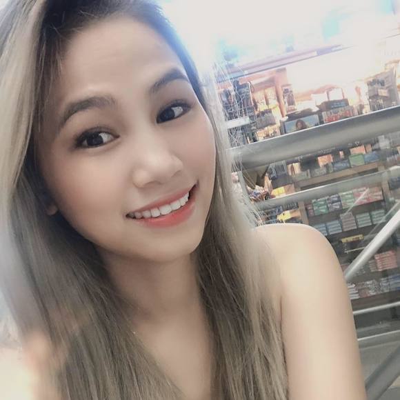 Profile Picture of Hiền Thanh (@hailey2208) on Poshmark