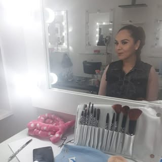 lily Martz - Instagram Profile Picture of lily Martz (@lily.martz) on Instagram