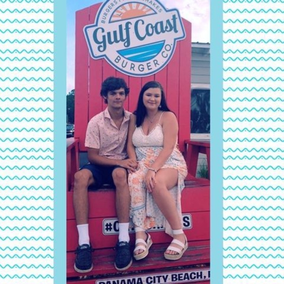 Profile Picture of Alexia Hutchins (@alexiahutchi204) on Poshmark