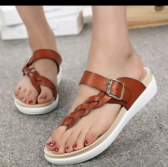 Profile Picture of Tamara Days-isaac (@tamaradaysisaac) on Poshmark