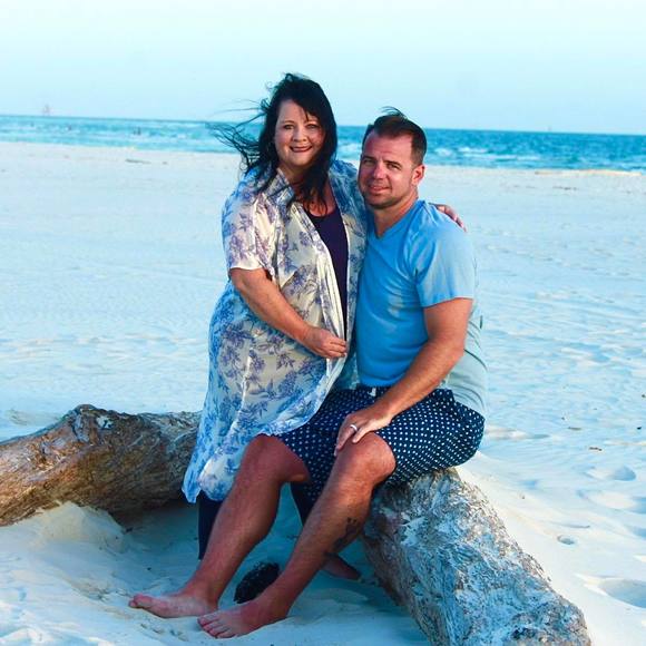 Profile Picture of Christy Sparwasser (@crazeechristee) on Poshmark