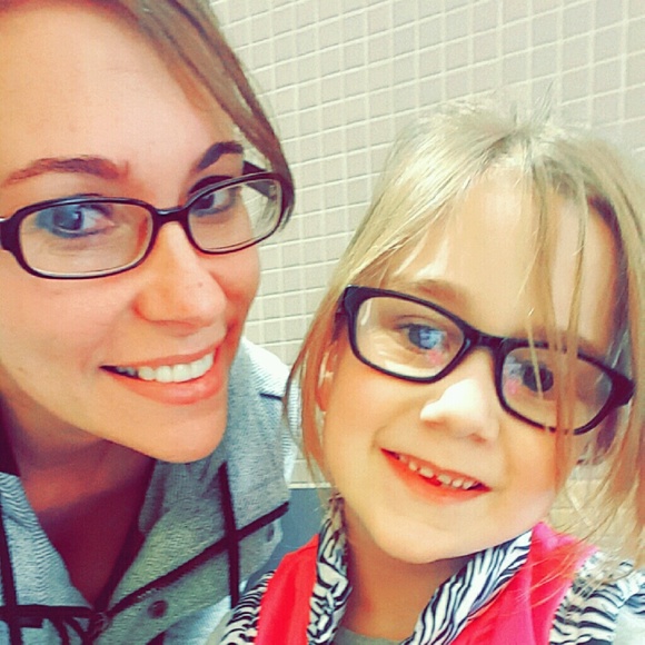 Alaina Betteridge - Poshmark Profile Picture of Alaina Betteridge (@aosborn1209) on Poshmark