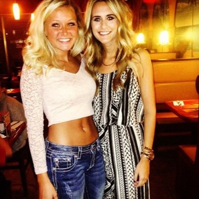 Profile Picture of Claire Stern (@clairestern18) on Twitter