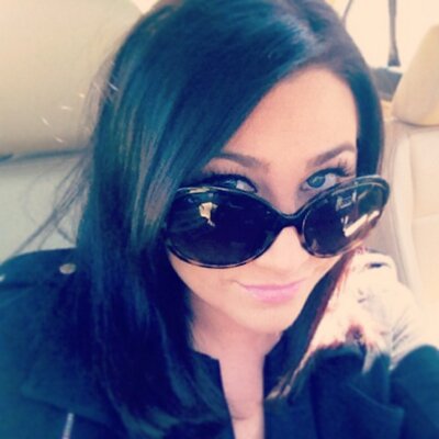Profile Picture of Cassandra Abate (@little85itln) on Twitter