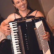 Profile Picture of Jenny Amaya (@musiconthepage) on Youtube
