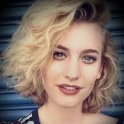 Profile Picture of Carli Lee (@CarliLeeJoe) on Twitter