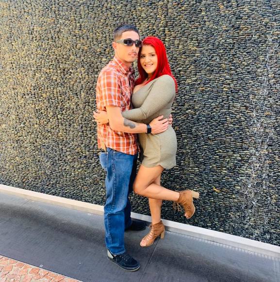 Jacky n jeff Hardcastle - Poshmark Profile Picture of Jacky n jeff Hardcastle (@jk143) on Poshmark