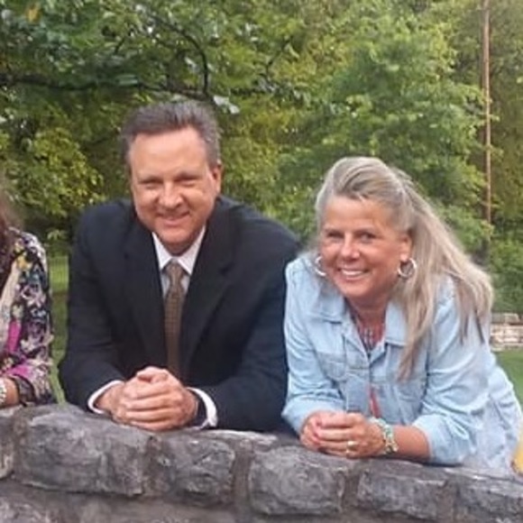 Profile Picture of Barbara Gamboe (@barbaragamboe) on Poshmark